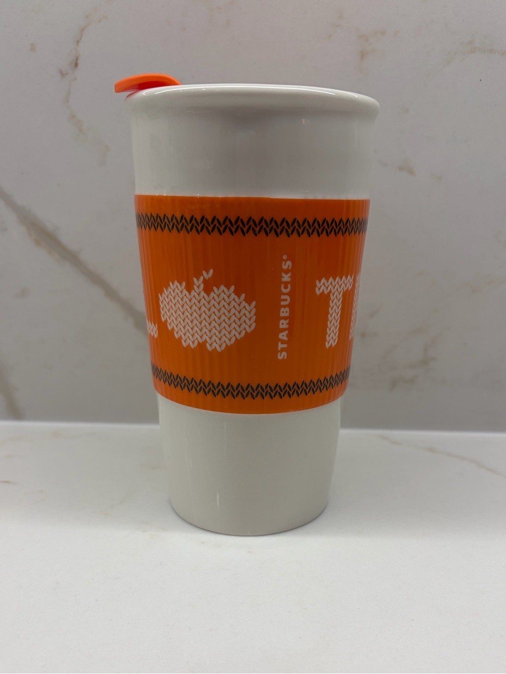 New Starbucks Team Pumpkin Spice Lattee PSL Orange Knit Pattern Ceramic Mug Lid